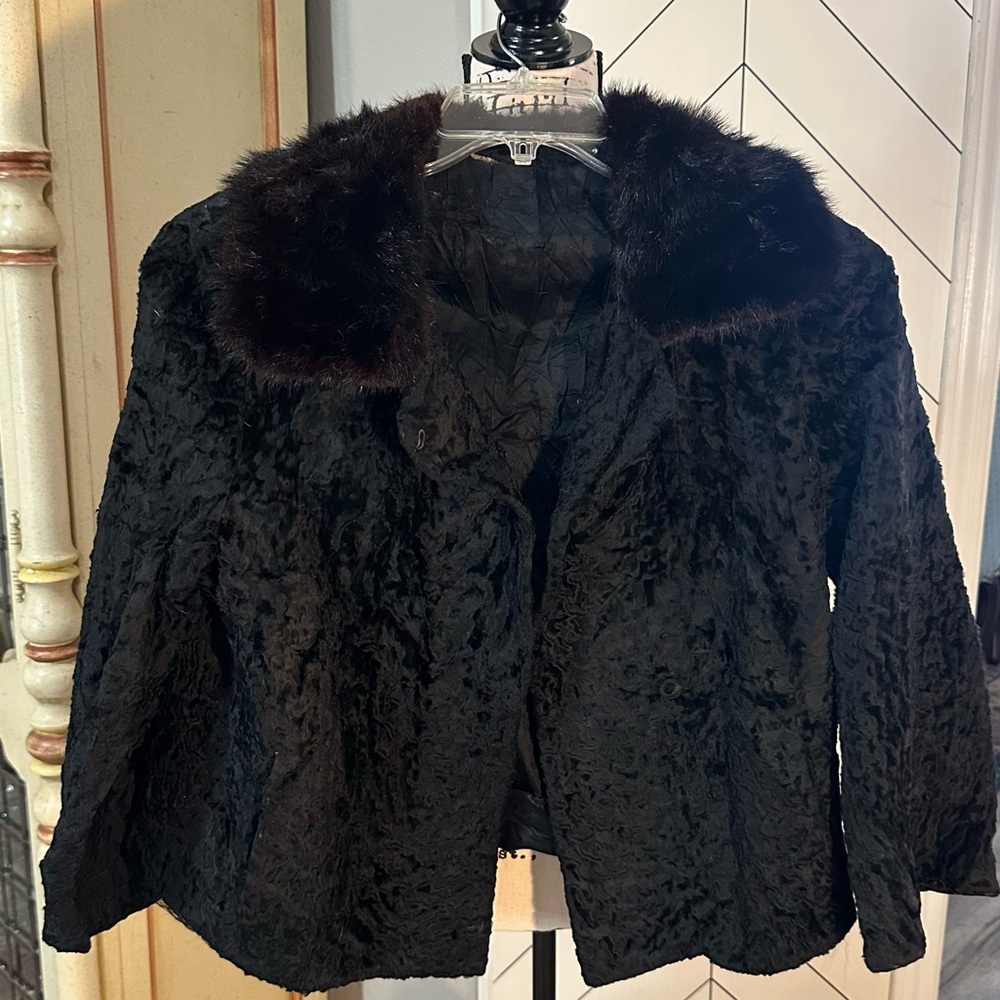 Elegant Black Faux Fur Women's Jacket